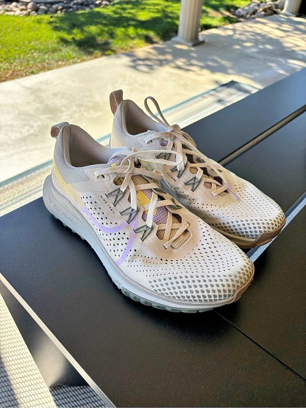 Nike ZoomX Invincible Run FK Athletic Shoes White & Purple US 9.5